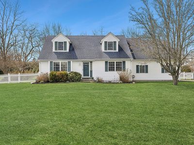 240 Lisa Dr