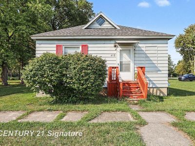 415 E Belle Ave