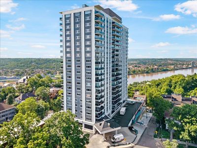 2200 Victory Pkwy APT 2504
