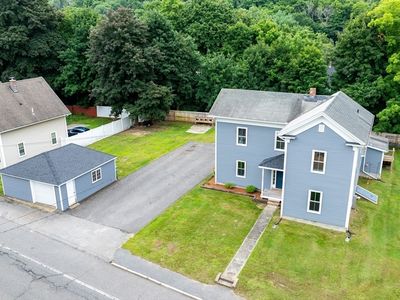 1255 Main St