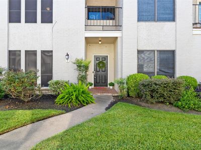 1302 Augusta Dr #7