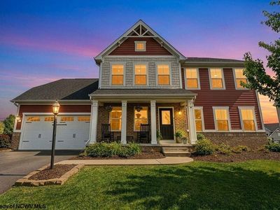 9 Highline Pass Ln