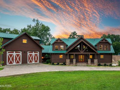 101 Grand Harbor Point