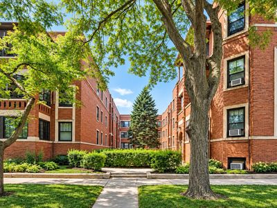 6102 S Kimbark Ave APT 2W