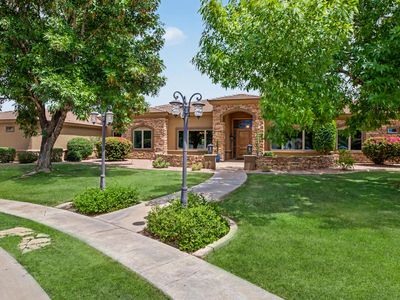 3751 E NANCE Circle
