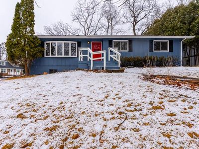 560 Free Church DRIVE