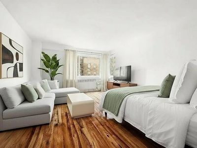 345 W 58th St APT 15L