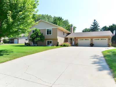 17400 Barrington Ct