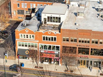 122 College St #201-202-301