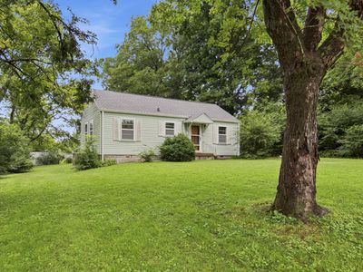 1928 Dahlia Dr