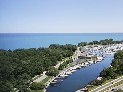 3550 N Lake Shore Dr APT 1117