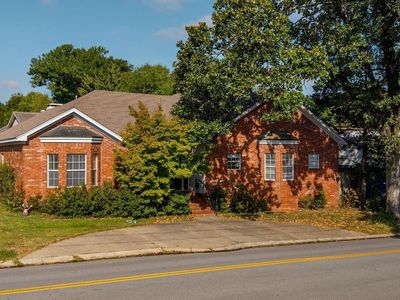 6000 Longwood Rd