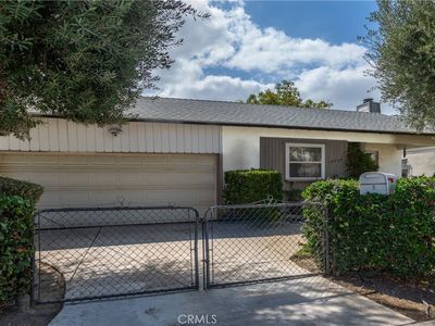 14734 Magnolia Blvd