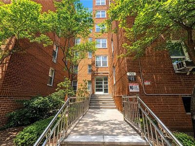 701 Gerald Ct APT 2E