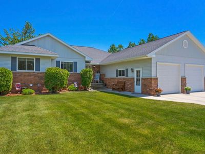 613 Island View Dr