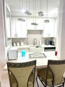 1395 NE 167th St APT 107