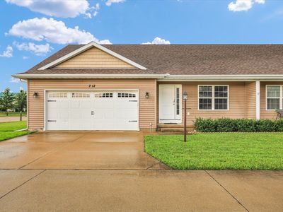 Property at 212 Medinah Ct, Fisher, IL