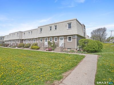 61 Meetinghouse Village #8