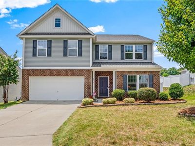 Property at 4074 Medina Ct, Pfafftown, NC