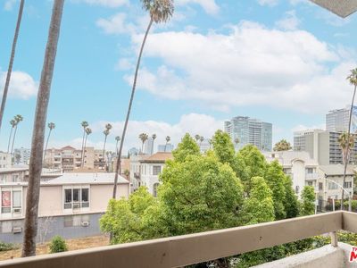 533 S Saint Andrews Pl UNIT 209