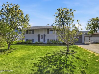 1830 N Salem Dr