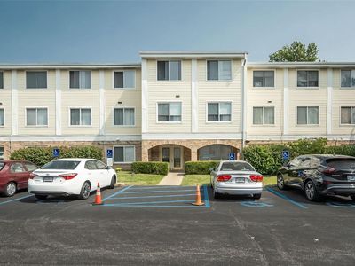 942 Guelbreth Ln APT 112