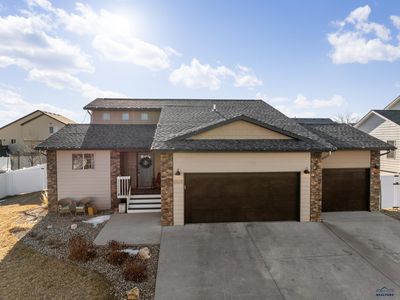 6523 Sahalee Ct