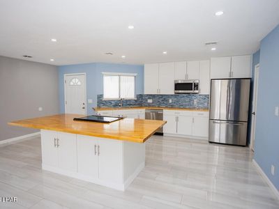 2290 Seabring Dr