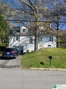 303 W Plainfield Ave