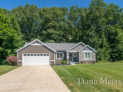 391 Green Ridge Dr SE