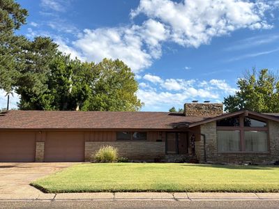 Property at 311 Lilac Dr, Liberal, KS