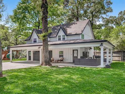 819 Sentinel Oaks