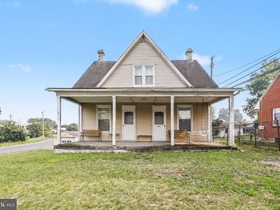4001 Locust Ln