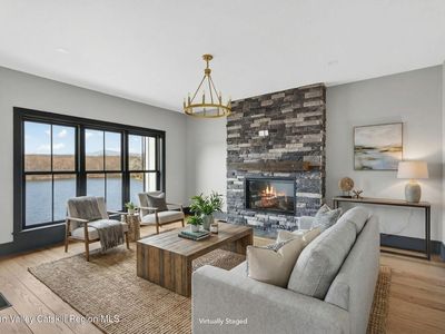 16 Icehouse Drive