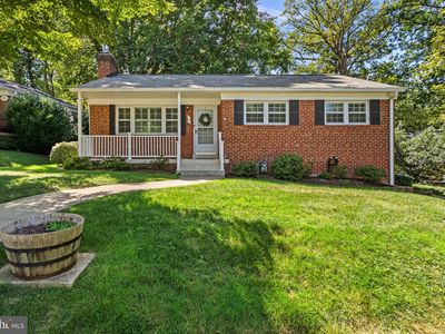 19 Eastmoor Dr