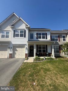 304 Prestwick Ln