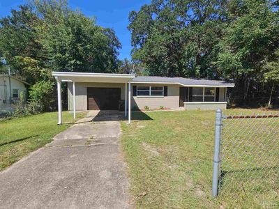 904 Artesian Ave