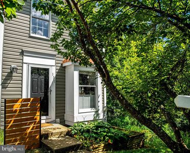121 Spruce Woods Ct