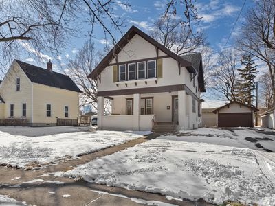 216 Lincoln Ave
