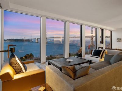 1 Steuart Ln UNIT 906