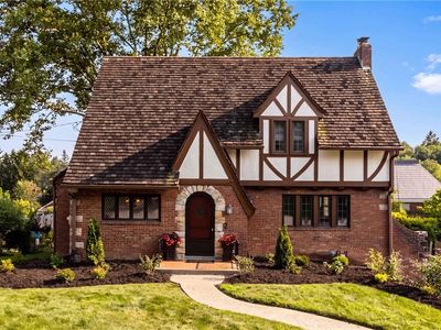 2 Glenvue Dr