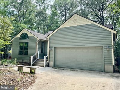 23735 Woods Dr