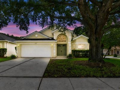 2858 Aloma Oaks Dr