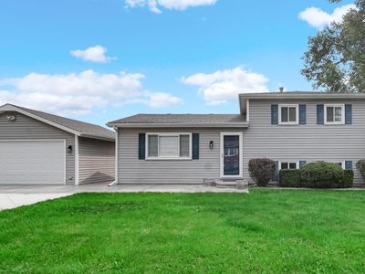 561 Eastwood Dr