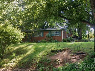 112 Darcus Ln