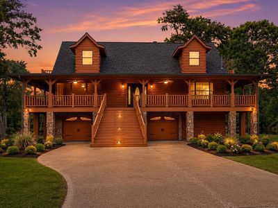 4820 Cypress Lake Dr