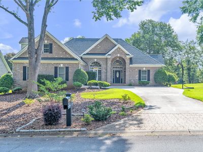 102 Country Walk Ln