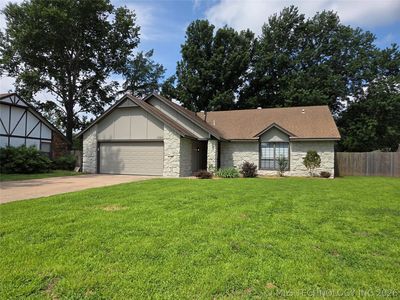 11612 S 100th East Ave