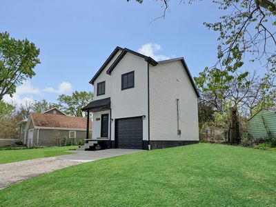 2118 James St