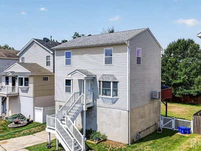 907 Harris Ave
